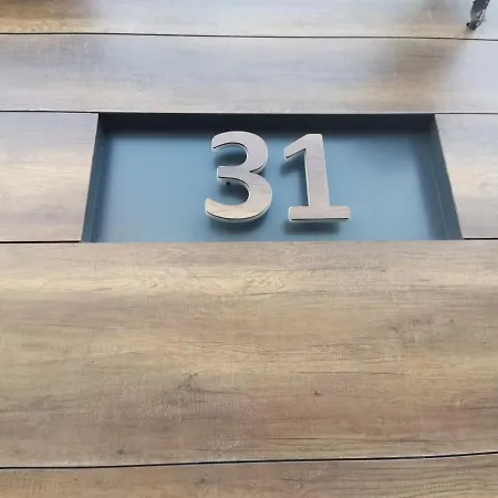 Hill Dreams Lux Daire